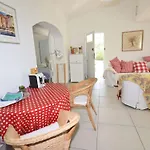 Kleine Zikade By Interhome *